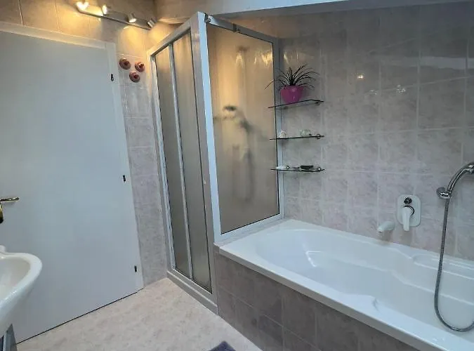 Ai Cappuccini, A 360 Gradi